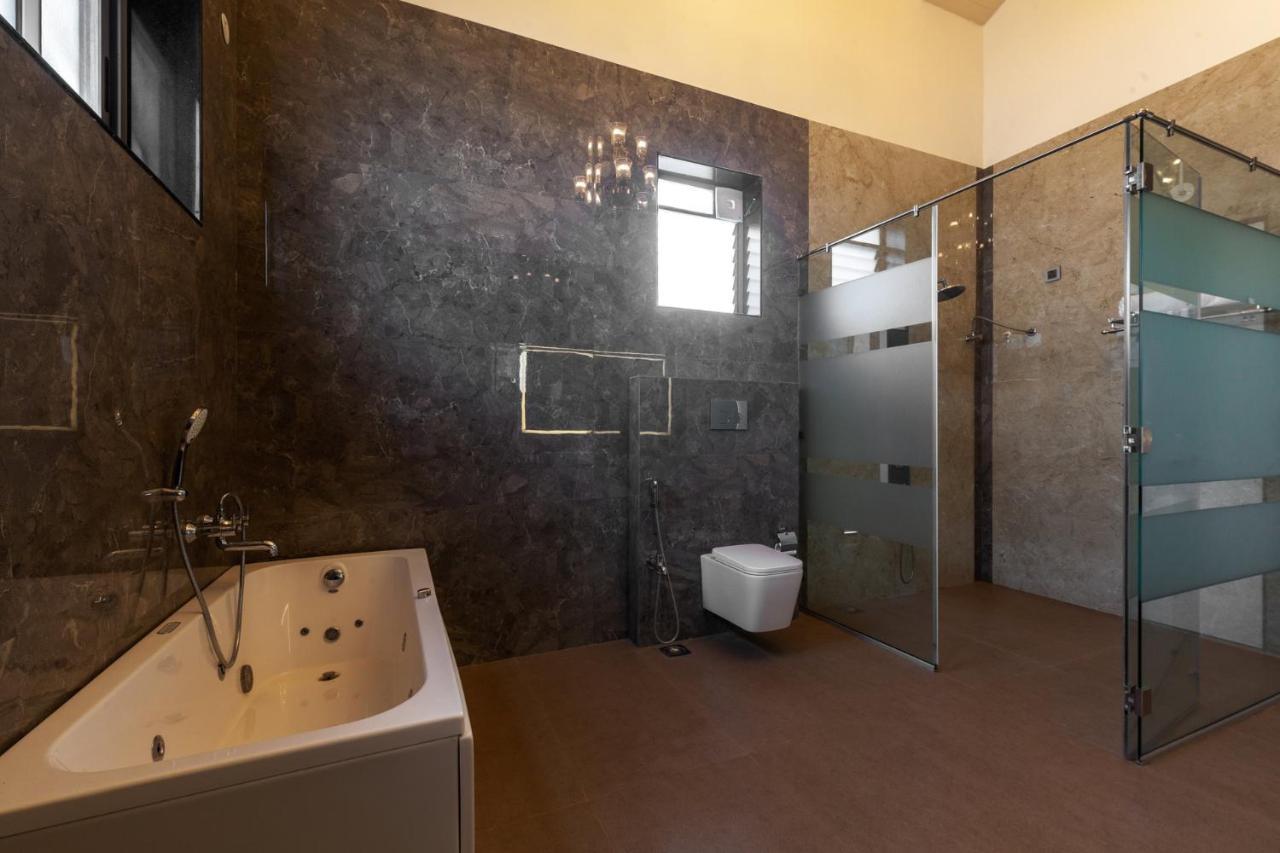 Bellevue Palace: Luxurious Staycation with Pool and Activities Nashik Exterior photo