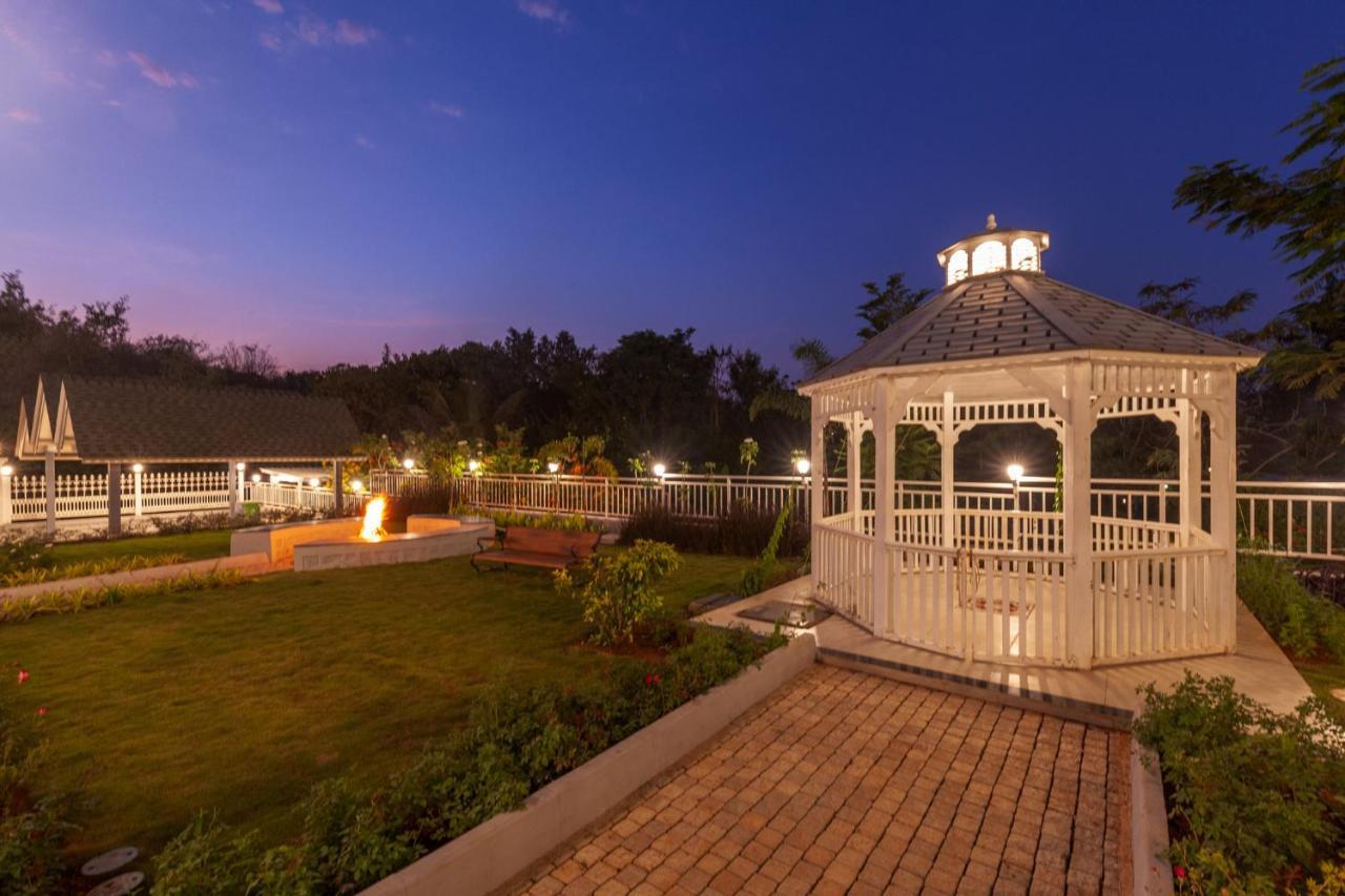 Bellevue Palace: Luxurious Staycation with Pool and Activities Nashik Exterior photo